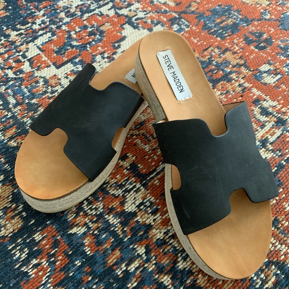 Steve Madden Shoes - Steve Madden sandal/slides